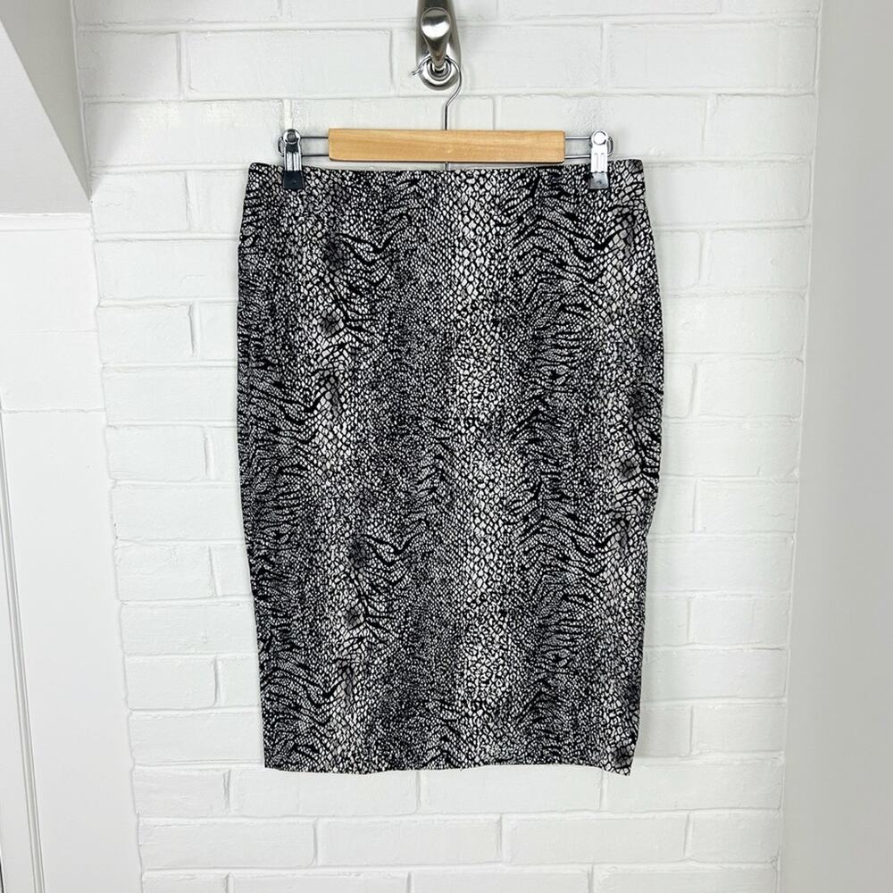 New York Clothing Co. Animal Print Stretchy Pencil Skirt Size M